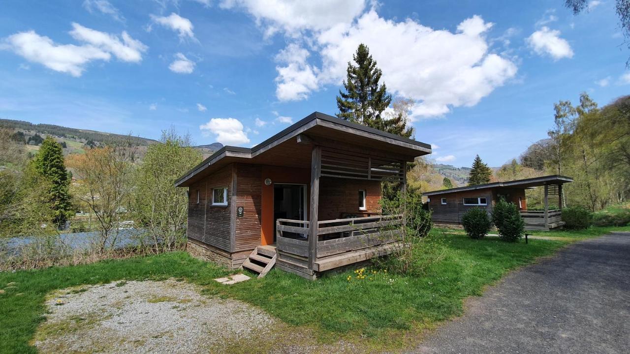 Camping Les Vernieres La Bourboule Sancy Exterior photo