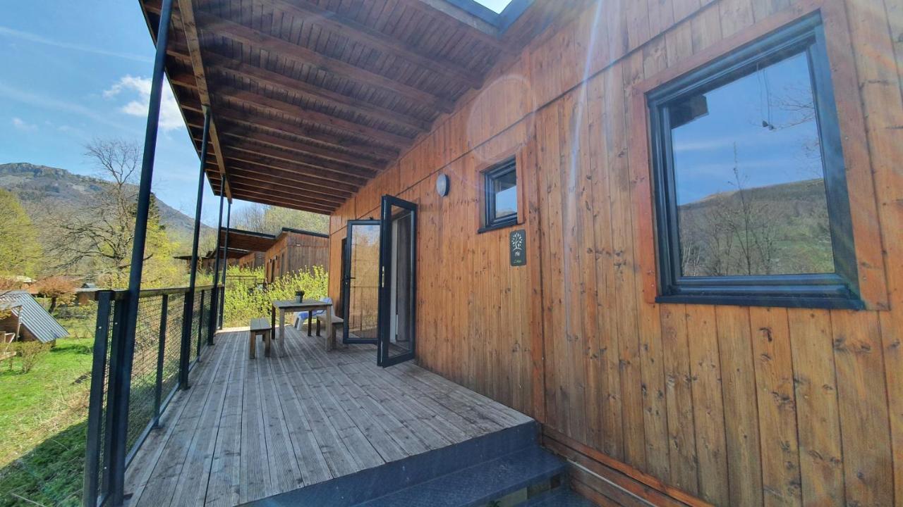 Camping Les Vernieres La Bourboule Sancy Exterior photo
